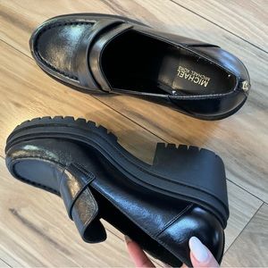Micheal kors platform loafers size 8